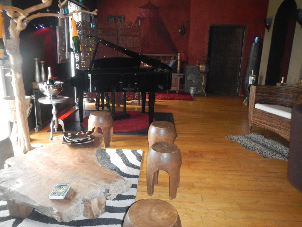 Bubble Lounge Hotel Hooglede Luaran gambar