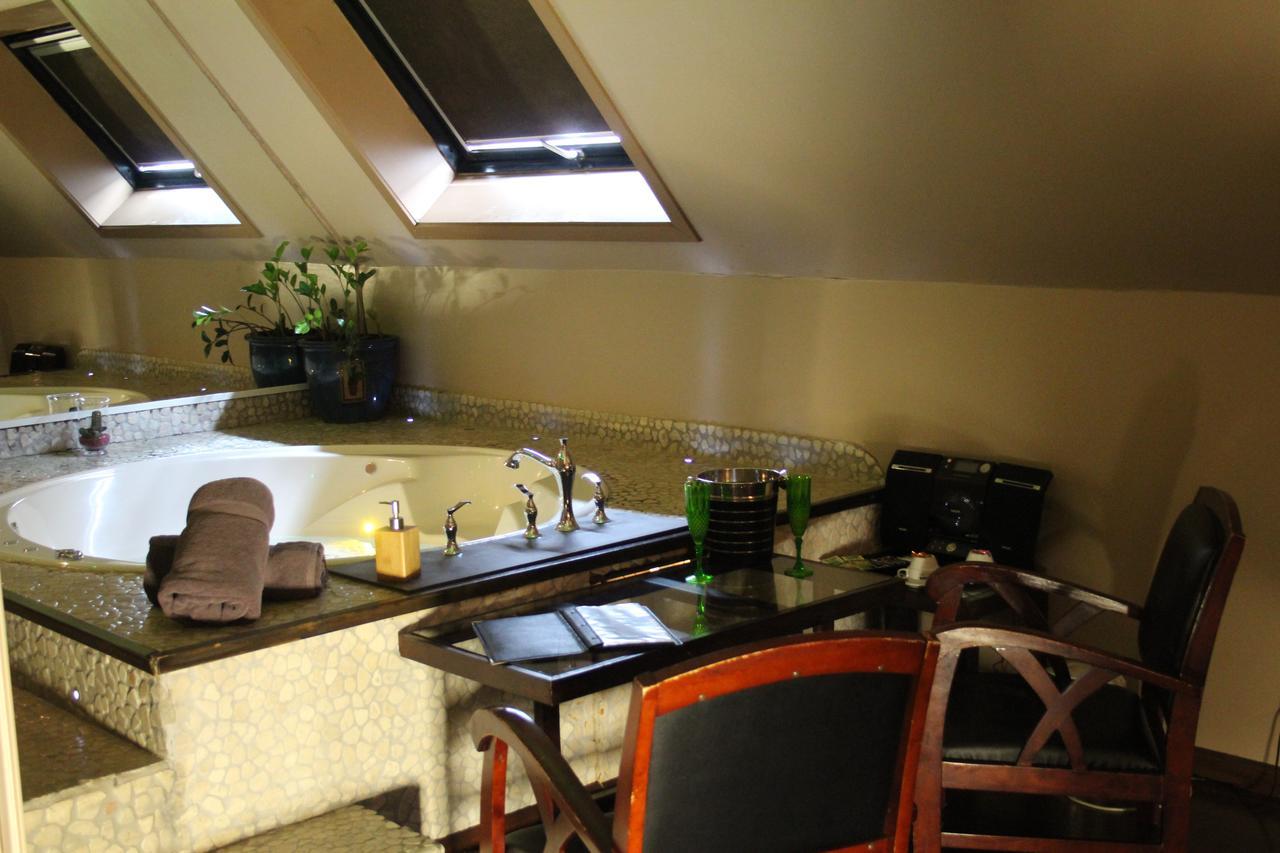 Bubble Lounge Hotel Hooglede Luaran gambar