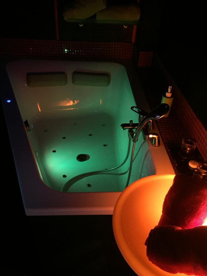 Bubble Lounge Hotel Hooglede Luaran gambar