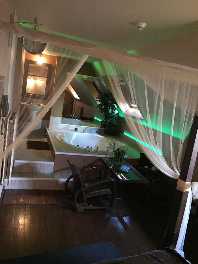 Bubble Lounge Hotel Hooglede Luaran gambar