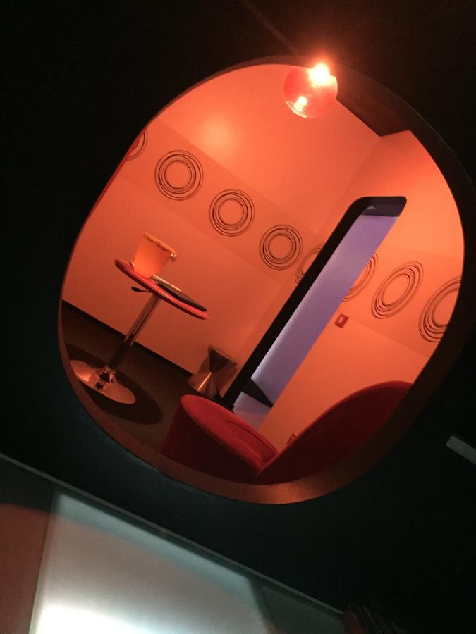 Bubble Lounge Hotel Hooglede Luaran gambar